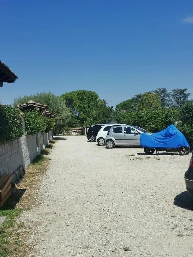 Apartment Roma Tor Vergata Con Giardino Италия