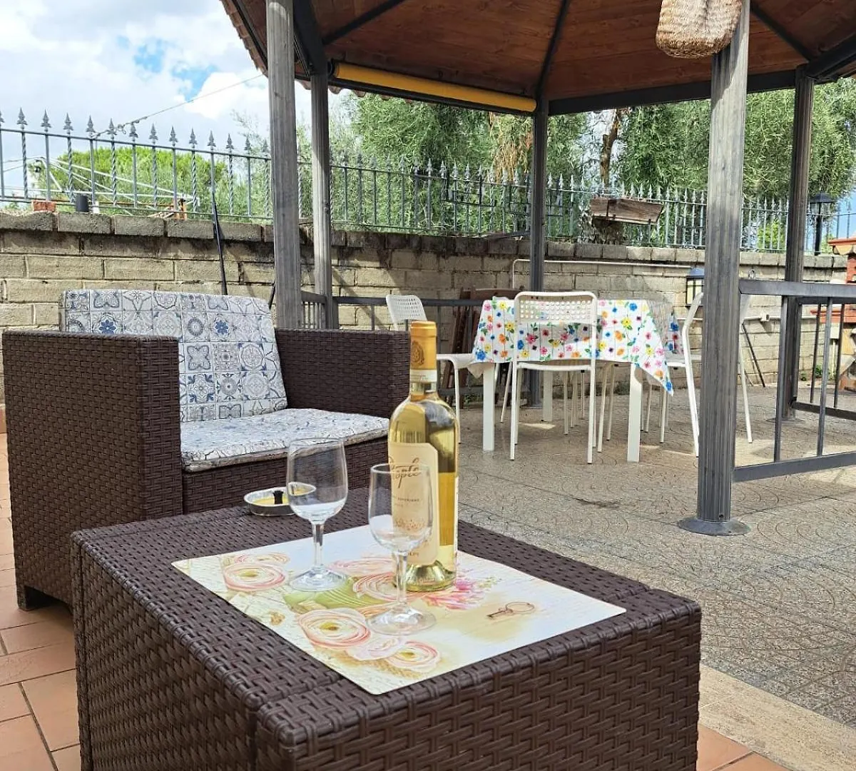 Apartment Roma Tor Vergata Con Giardino Италия